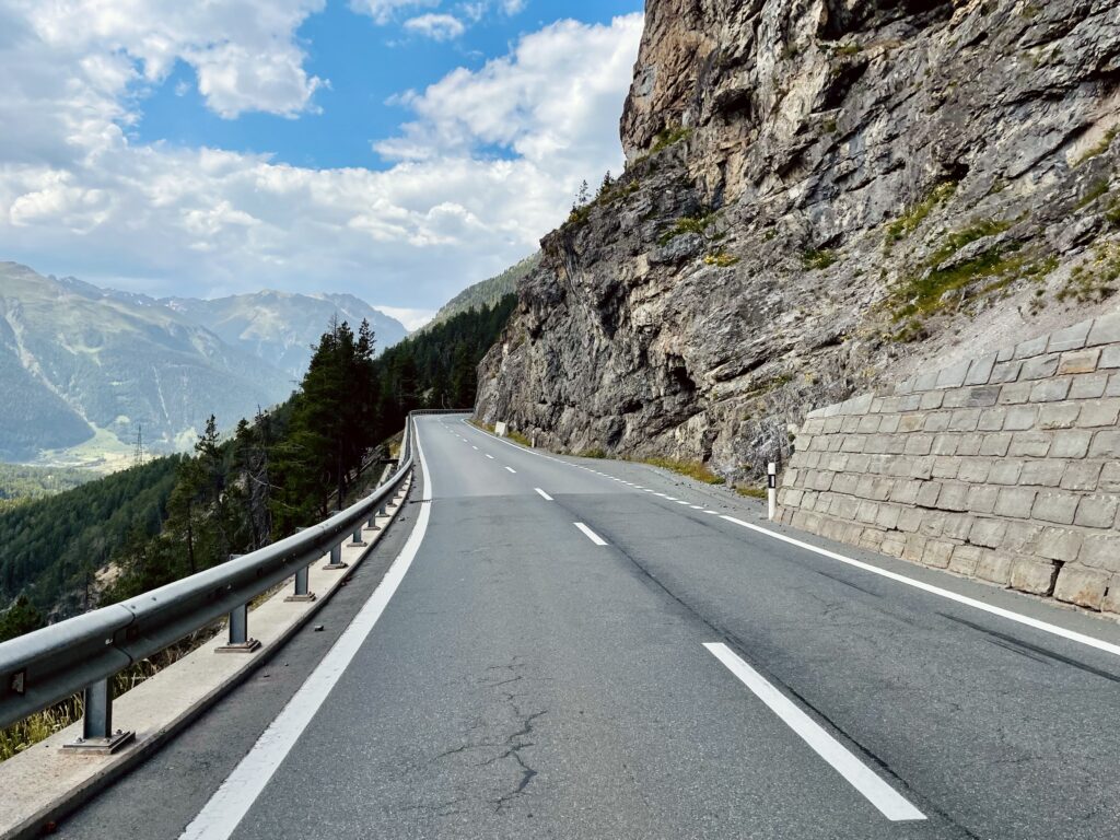 Ova Spin, Ofenpass