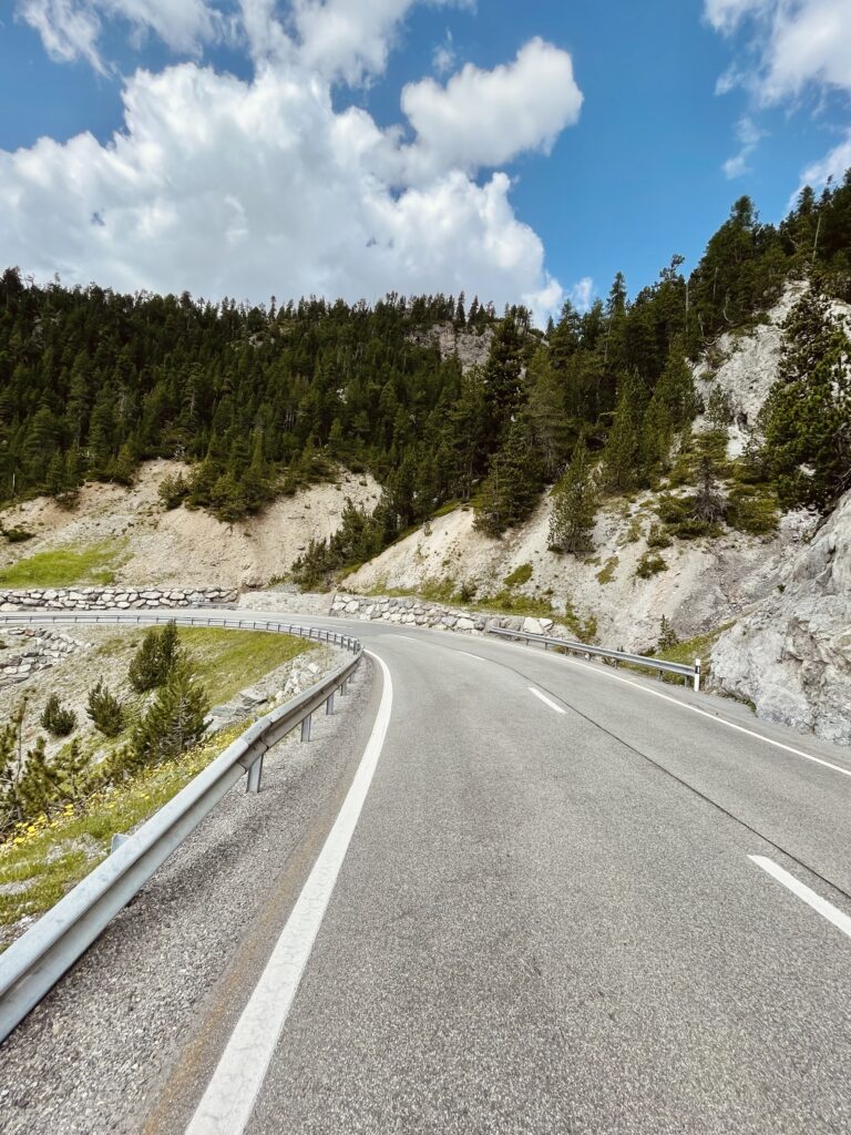 Ova Spin, Ofenpass